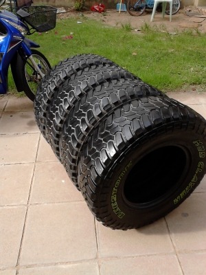 31X10.50R15 DEESTONE MUD CLAWER ปีใหม่ 2013 ขายชุด 4 เส้น TEL.081-427-3941 31X10.50R15 DEESTONE MUD CLAWER ปีใหม่ 2013 ขายชุด 4 เส้น TEL.081-427-3941