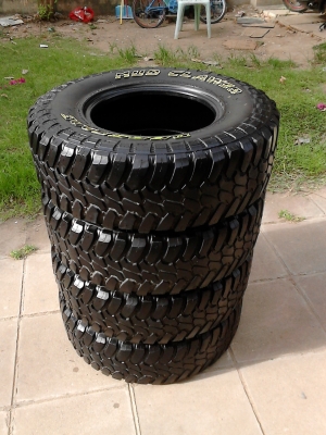 31X10.50R15 DEESTONE MUD CLAWER ปีใหม่ 2013 ขายชุด 4 เส้น TEL.081-427-3941 31X10.50R15 DEESTONE MUD CLAWER ปีใหม่ 2013 ขายชุด 4 เส้น TEL.081-427-3941