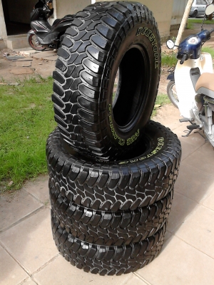 31X10.50R15 DEESTONE MUD CLAWER ปีใหม่ 2013 ขายชุด 4 เส้น TEL.081-427-3941 31X10.50R15 DEESTONE MUD CLAWER ปีใหม่ 2013 ขายชุด 4 เส้น TEL.081-427-3941