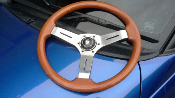 พวงมาลัย NARDI ขนาด 13 นิ้ว สวยๆ พวงมาลัย NARDI ขนาด 13 นิ้ว สวยๆ