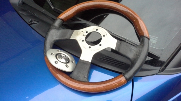 พวงมาลัย NARDI ขนาด 13 นิ้ว สวยๆ พวงมาลัย NARDI ขนาด 13 นิ้ว สวยๆ