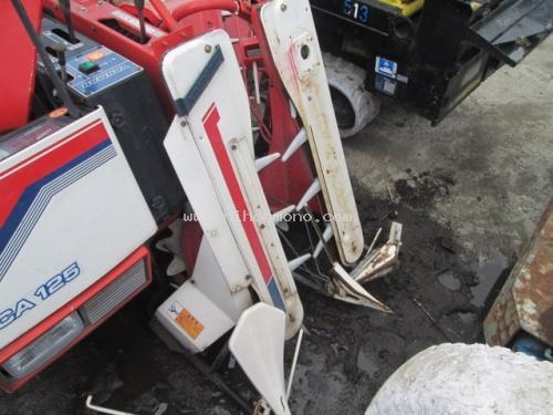 รถเกี่ยวข้าวนั่งขับ !!!!  YANMAR   CA125  รหัสสินค้า : 14001809  หรือเพิ่มเติมไดที่ www.nihonmono.com