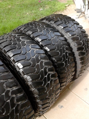 31X10.50R15 DEESTONE MUD CLAWER ปีใหม่ 2013 ขายชุด 4 เส้น TEL.081-427-3941 31X10.50R15 DEESTONE MUD CLAWER ปีใหม่ 2013 ขายชุด 4 เส้น TEL.081-427-3941