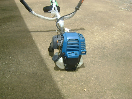 เครื่องตัดหญ้าสี่จังหวะห้าแรงม้าขาย3800