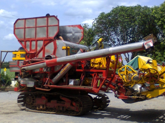 ขายรถเกี่ยวข้าว ศักดิ์พัฒนา 2547