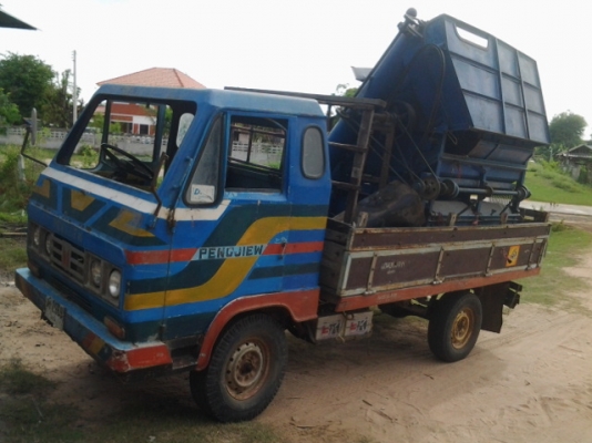 ขายอี่แต๋น 4 ล้อเครื่อง 85 พร้อมตู้สี