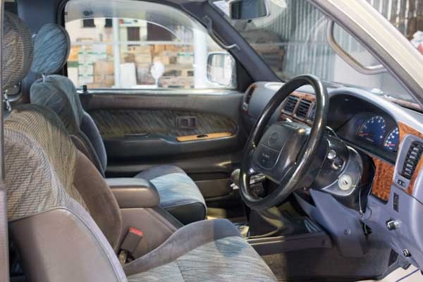 ขาย TIGER Prerunner 3.0D ปี 2000 เดิมๆสภาพสมบูรณ์ พร้อมใช้งาน ขาย TIGER Prerunner 3.0D ปี 2000 เดิมๆสภาพสมบูรณ์ พร้อมใช้งาน