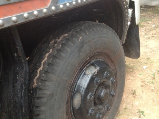 Isuzu jcm เครื่อง6bg1 ฝาส้ม175แรง เบรคกึ่งพี่