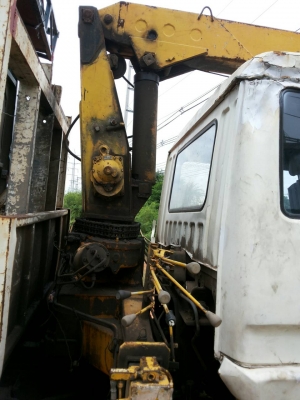 รถบรรทุก MITSUBISHI 6 ล้อใหญ่เครน ปี2540 ราคา 380,000 บ.