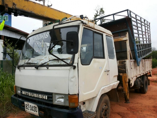 รถบรรทุก MITSUBISHI 6 ล้อใหญ่เครน ปี2540 ราคา 380,000 บ.