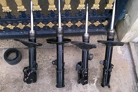 ขายโช๊คอัพเดิม Camry 2.4 ACV30 tokico อัดน้ำมันใหม่แล้ว