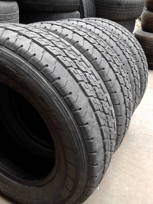 205/70R15 DUNLOP VANTREK V1 ชุด 4 เส้น ยางหนา 8 มม.ทุกเส้น ไม่มีปะเลย TEL.081-427-3941 205/70R15 DUNLOP VANTREK V1 ชุด 4 เส้น ยางหนา 8 มม.ทุกเส้น ไม่มีปะเลย TEL.081-427-3941