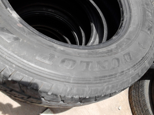 205/70R15 DUNLOP VANTREK V1 ชุด 4 เส้น ยางหนา 8 มม.ทุกเส้น ไม่มีปะเลย TEL.081-427-3941 205/70R15 DUNLOP VANTREK V1 ชุด 4 เส้น ยางหนา 8 มม.ทุกเส้น ไม่มีปะเลย TEL.081-427-3941
