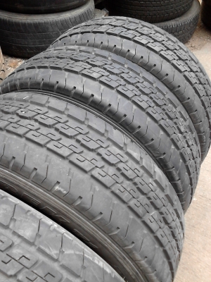 205/70R15 DUNLOP VANTREK V1 ชุด 4 เส้น ยางหนา 8 มม.ทุกเส้น ไม่มีปะเลย TEL.081-427-3941 205/70R15 DUNLOP VANTREK V1 ชุด 4 เส้น ยางหนา 8 มม.ทุกเส้น ไม่มีปะเลย TEL.081-427-3941