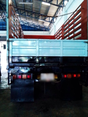 รถอีซูซุ 10 ล้อ ( ไม่ดั้ม ) FVM  196 แรงม้า  ปี 41  สนใจติดต่อ  081 - 6079515