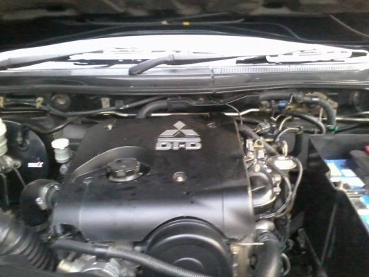 ขายเครื่องพร้อมเกียร์ มิตซูบิชิ ไทรตั้น 2500 ซีซี คอมม่อนเรลย์ เทอร์โบว์  สนใจต่อลองได้ครับ