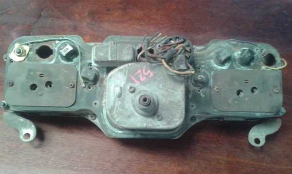 ขาย ไมล์ ดัทสัน 521 ขาย ไมล์ ดัทสัน 521