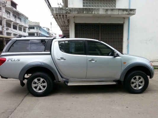 ขาย MITSUBISHI Triton Plus 2.5 4ประตู A/T