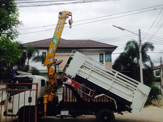 ขายดั้มปี2011 ติดเครน2.5t กระบะเหลือใช้ 3.80ม.เครื่องดี แคชซีสวย ยางดี ภายในสวย แอร์เย็น เอกสารพร้อมโอน สนใจโทร 090-8588220คุณนะ