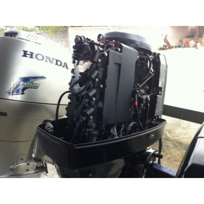ขายเครื่องยนต์เรือ Tohatsu 140แรงม้า 2จังหวะ มือสองจากญี่ปุ่น