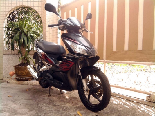 ขออนุญาติขาย Honda Airblade 110 ตัว TOP ล้อแม็ก โอนให้ฟรีครับ