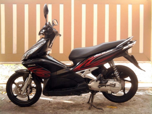 ขออนุญาติขาย Honda Airblade 110 ตัว TOP ล้อแม็ก โอนให้ฟรีครับ ขออนุญาติขาย Honda Airblade 110 ตัว TOP ล้อแม็ก โอนให้ฟรีครับ