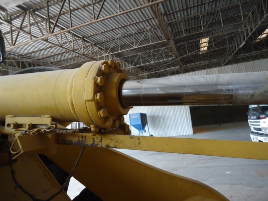 ขายด่วนรถตักล้อยางKOMATSUWA300-3Eเก่านอกนําเขัา ขายด่วนรถตักล้อยางKOMATSUWA300-3Eเก่านอกนําเขัา