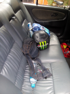 ขายFord2003+Ecar1995 ดาว์น45,000ได้รถ2คัน ขายFord2003+Ecar1995 ดาว์น45,000ได้รถ2คัน