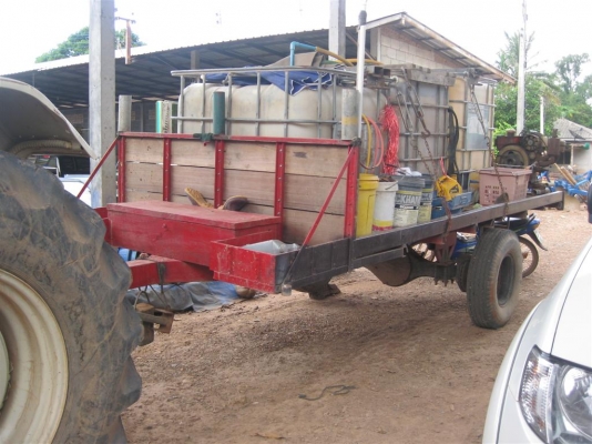 ขายรถไถ Ford 7600 อุปกรณ์ครบ ผาน3 ผาน7 ใบมีด พร้อมพ่วงบรรทุก เล่มทะเบียนพร้อมโอน...ด่วน