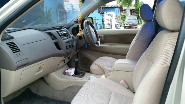 ขายด่วน TOYOTA VIGO E เครื่องเบนซิล 2700 CC. ขายด่วน TOYOTA VIGO E เครื่องเบนซิล 2700 CC.