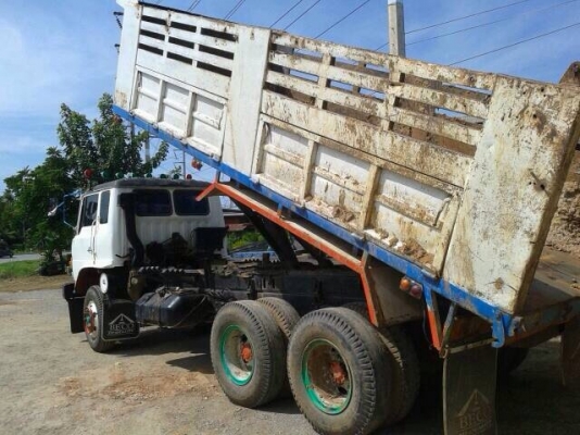 SUMO227 เครื่องเดิม EM100 - 220 แรง 2 เพลา กระบะดัมพ์สามมิตร