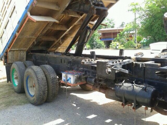 SUMO227 เครื่องเดิม EM100 - 220 แรง 2 เพลา กระบะดัมพ์สามมิตร