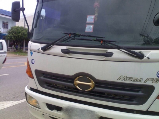 รถอีซูซุ 6 ล้อดั้ม 220 แรงม้า ปี 51.  สนใจติดต่อ  081 - 6079515