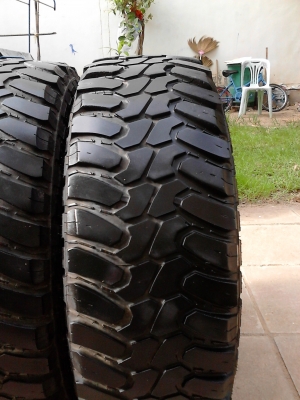 31X10.50R15 DEESTONE MUD CLAWER ปีใหม่ 2013 ขายชุด 4 เส้น TEL.081-427-3941 31X10.50R15 DEESTONE MUD CLAWER ปีใหม่ 2013 ขายชุด 4 เส้น TEL.081-427-3941