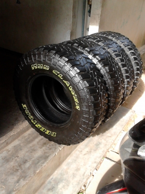 31X10.50R15 DEESTONE MUD CLAWER ปีใหม่ 2013 ขายชุด 4 เส้น TEL.081-427-3941 31X10.50R15 DEESTONE MUD CLAWER ปีใหม่ 2013 ขายชุด 4 เส้น TEL.081-427-3941