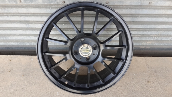 Volk ขอบ 17 สีดำด้าน 4รู100 ครบชุด 4วง Volk ขอบ 17 สีดำด้าน 4รู100 ครบชุด 4วง