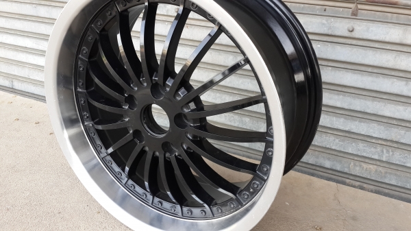 ล้อนอก ขอบ 18 5รู114 กว้าง 8 ครบชุด 4วง ล้อนอก ขอบ 18 5รู114 กว้าง 8 ครบชุด 4วง