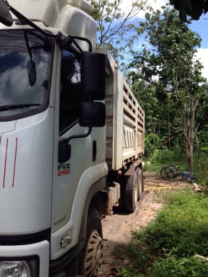 ขาย10ล้อดั้ม ISUZU 240แรงม้า ปี 54 สนใจโทร 081-9701072 ขาย10ล้อดั้ม ISUZU 240แรงม้า ปี 54 สนใจโทร 081-9701072