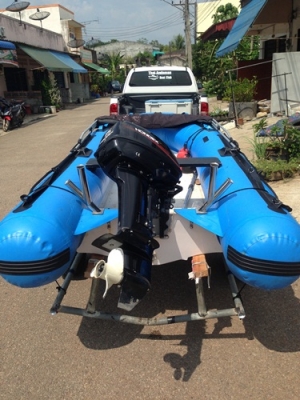 ขายเรือยางท้องไฟเบอ 3.30+เครื่อง15พร้อมเทเลอ