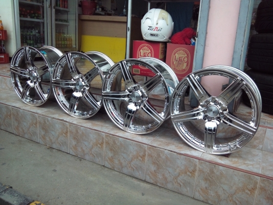 โคเมี่ยม17/4/100 et40กว้าง7.5ทั้ง4วงเงาๆไม่มีเบียดไรริวรอยเหมือนของใหม่ ของดีราคาถูกอย่ารอช้าครัฟ ขาย8000 สนจัยดู ของได้ที่ คลอง2 ซ,บงกช11 คลองหลวง ปทุมธานี 0898128457 ไอดี chaichaimax จัดส่งทั่วประเทศ ซ.บงกช11https://www.facebook.com/profile.php?id=10000