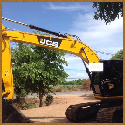 ขายดาวน์ JCB รุ่น JS-200 รถปีเดียวสภาพสวย ใหม่จากแบรน์ผู้ดีอังกฤษ