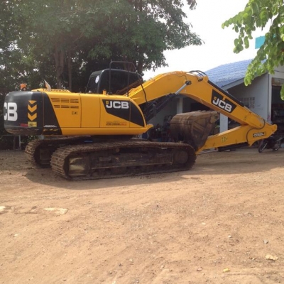 ขายดาวน์ JCB รุ่น JS-200 รถปีเดียวสภาพสวย ใหม่จากแบรน์ผู้ดีอังกฤษ