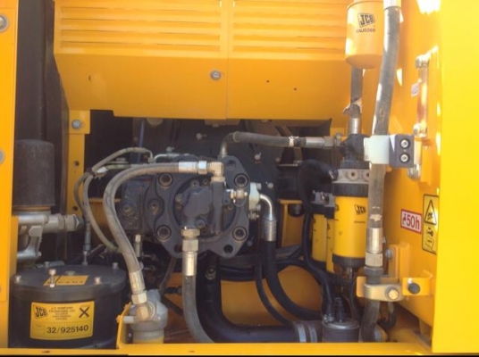 ขายดาวน์ JCB รุ่น JS-200 รถปีเดียวสภาพสวย ใหม่จากแบรน์ผู้ดีอังกฤษ