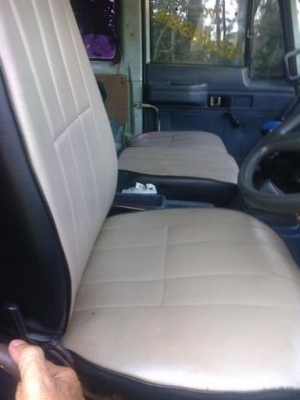 ขายรถ18ล้อรั้ว ISUZU 240 หัวฟ้าแท้ หัวหาง สนใจโทร 081-9701072