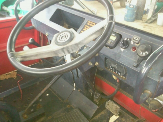 ขายรถบรรทุกเครื่องเกษร4*4ดั้มได้เลี้ยวเอวอ่อน ขายพร้อมเครื่องฉีดนำ้แรงดันสูง