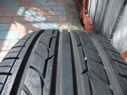 ขายยางรถยนต์โยโกฮามา EARTH-1