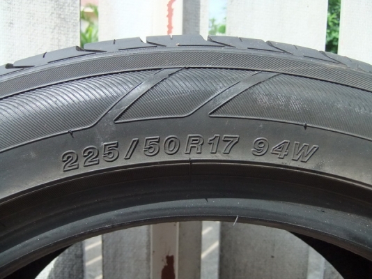 ขายยางรถยนต์โยโกฮามา EARTH-1