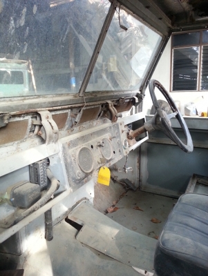 ขายรถแลนด์โรเวอร์ ซีรี่ส์ 2A 5 ประตู สภาพแห้งๆ สวย ทะเบียนพร้อมโอน ขายรถแลนด์โรเวอร์ ซีรี่ส์ 2A 5 ประตู สภาพแห้งๆ สวย ทะเบียนพร้อมโอน