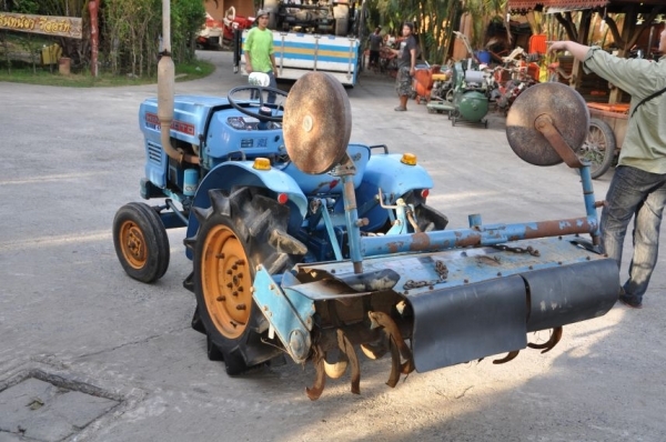 ขายรถไถHINOMOTO E14 พร้อมโรตารี่หลัง สภาพสวยเดิมญี่ปุ่นไม่เคยใช้งานในไทย 59,000 บาท