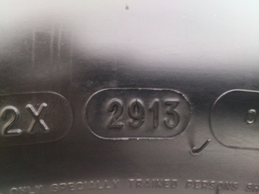 ขายแม็กTOYOTA VIGO CHAMP ขอบ17 พร้อมยางMICHELIN265/65R17 ยางสัปดาห์ที่29ปี13 ดอกยางนิ่มลึกไม่ร้าวไม่แตกลายดอกเต็ม (สภาพ90\%) จำนวน 1 ชุด พร้อมน๊อตแท้ 24 ตัว